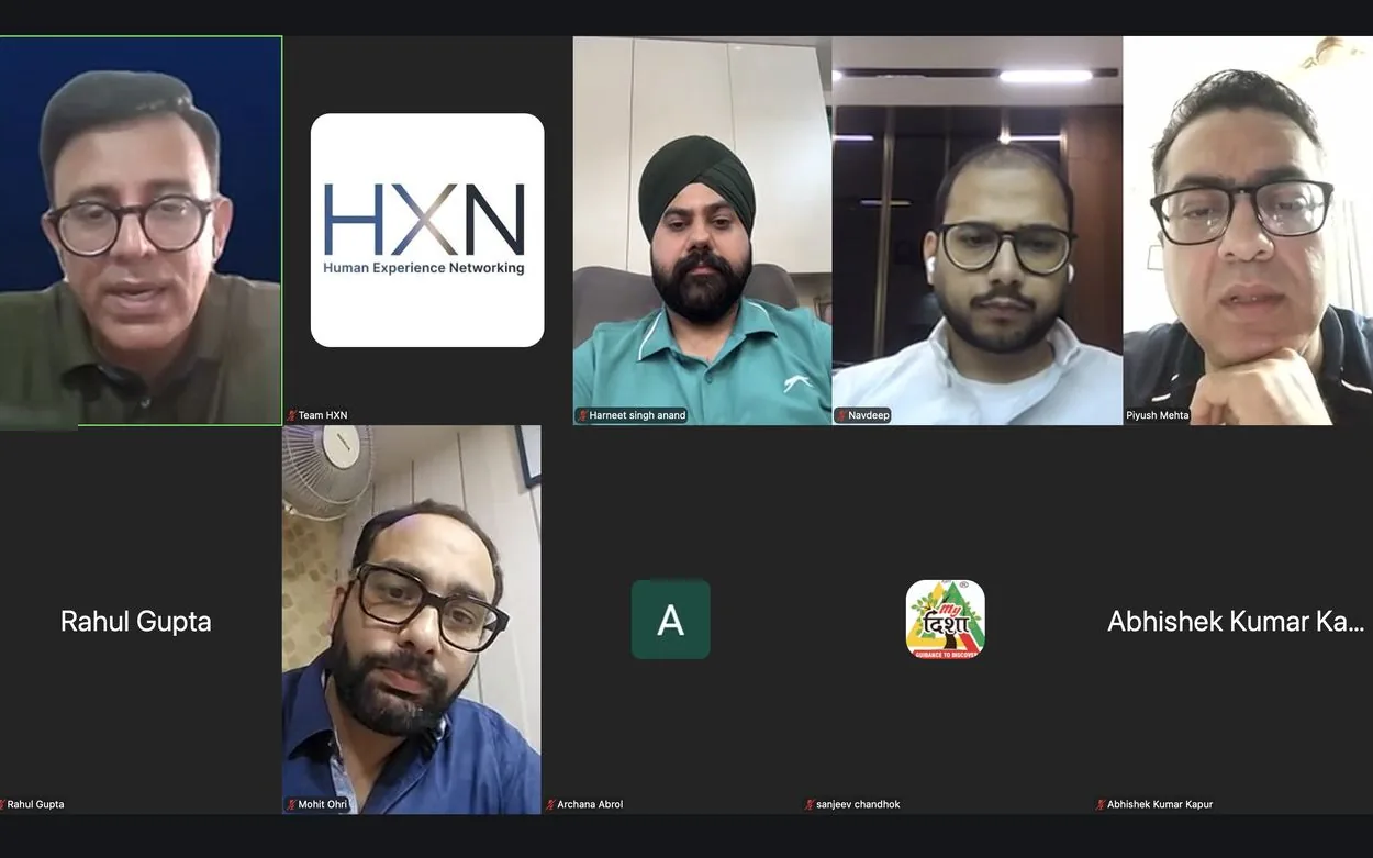 Vivvek with attendees, live on Zoom.